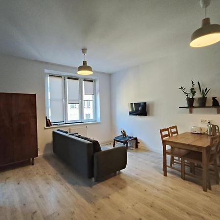 Parrot'S Apartment Краков Экстерьер фото